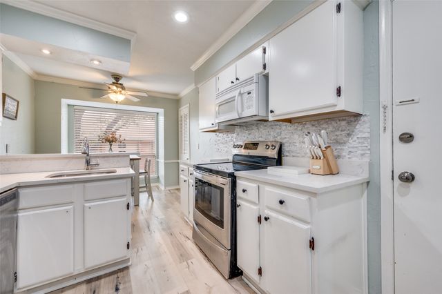 10029 Regal Park Lane 212, Dallas, TX 75230