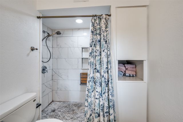 10029 Regal Park Lane 212, Dallas, TX 75230