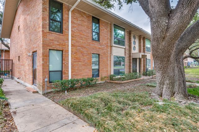 10029 Regal Park Lane 212, Dallas, TX 75230