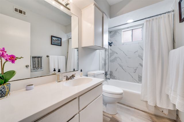 10029 Regal Park Lane 212, Dallas, TX 75230