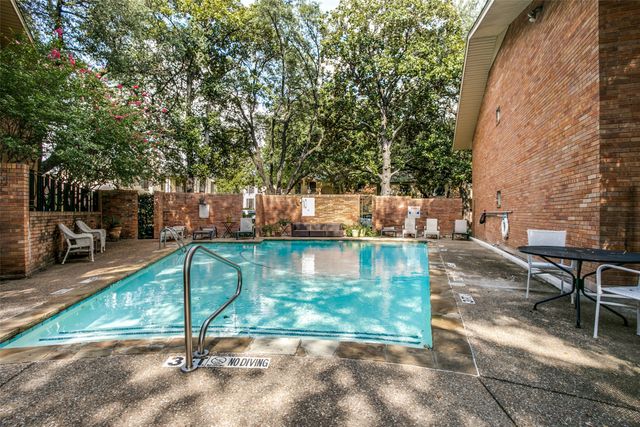 10029 Regal Park Lane 212, Dallas, TX 75230