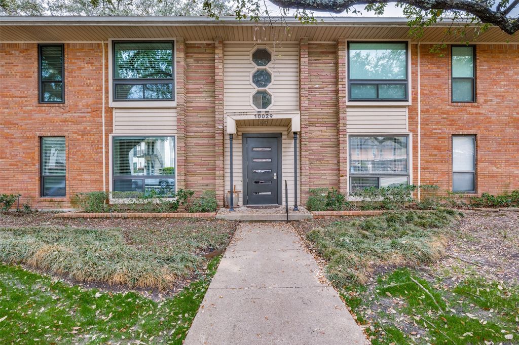 10029 Regal Park Lane 212, Dallas, TX 75230