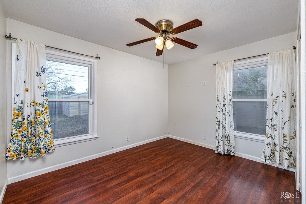 Image 16 of property listing at 2480 Baylor Ave, San Angelo, TX 76904