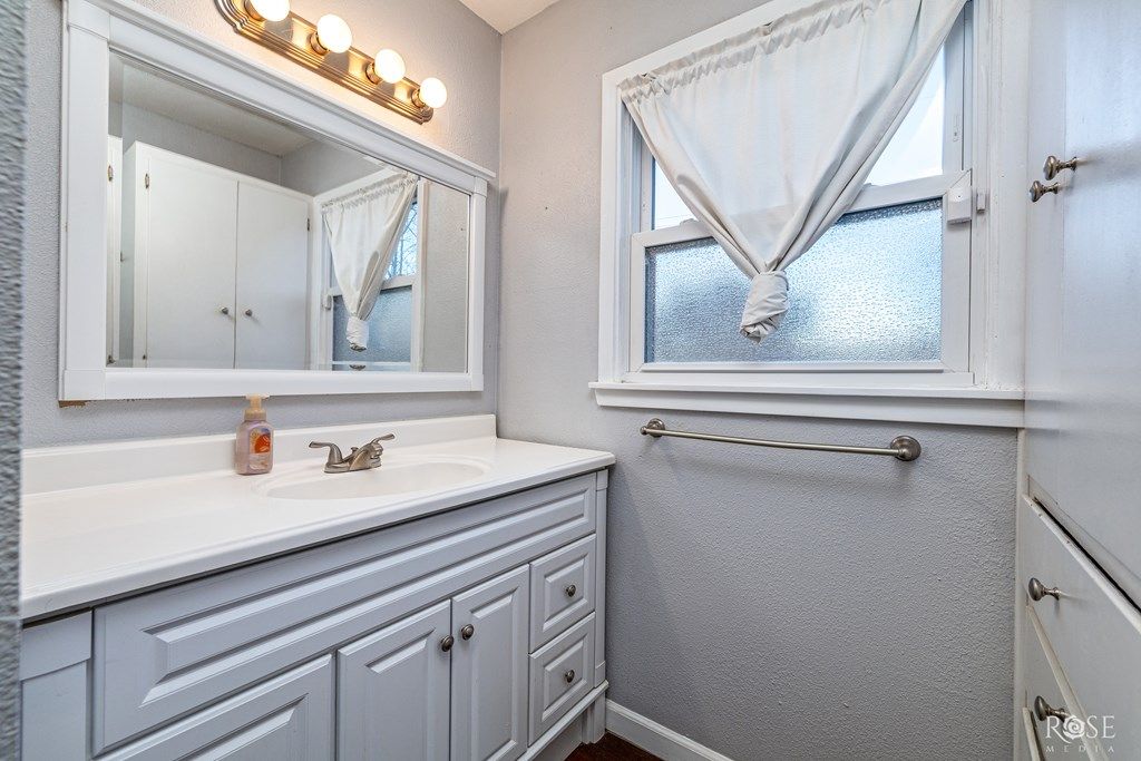 Image 19 of property listing at 2480 Baylor Ave, San Angelo, TX 76904