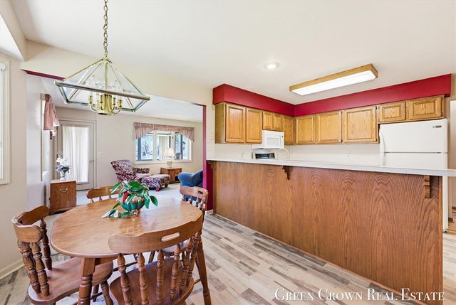 580 Gardenview Drive, Byron Center, MI 49315
