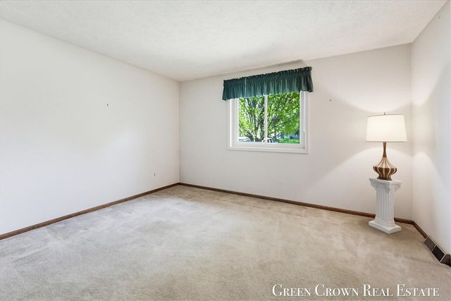 580 Gardenview Drive, Byron Center, MI 49315