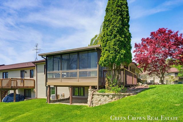 580 Gardenview Drive, Byron Center, MI 49315