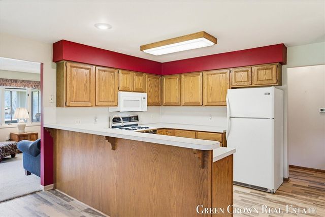 580 Gardenview Drive, Byron Center, MI 49315
