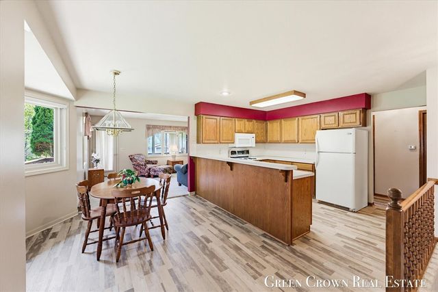 580 Gardenview Drive, Byron Center, MI 49315