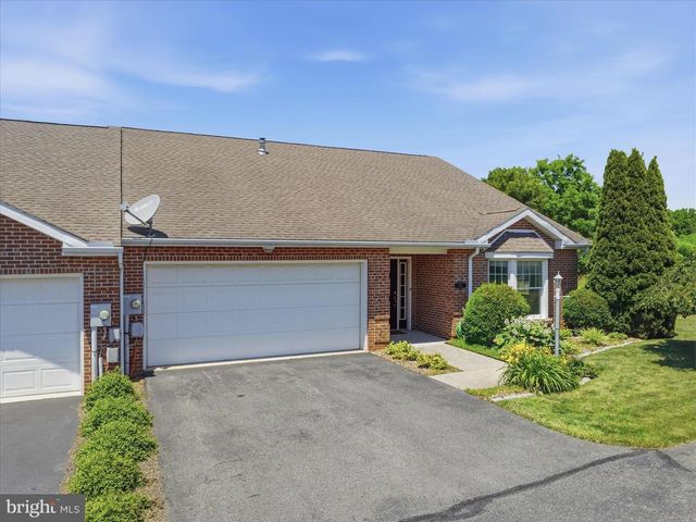 456 MOSS SPRING AVENUE, Greencastle, PA 17225