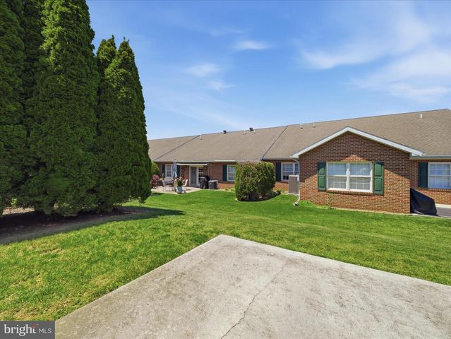 456 MOSS SPRING AVENUE, Greencastle, PA 17225