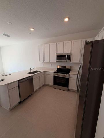 2728 SKYLINE LOOP, Kissimmee, FL 34758