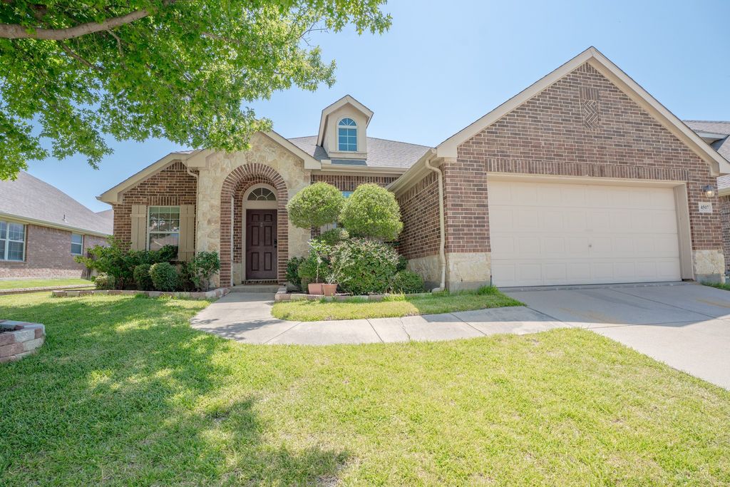 4507 Fox River Trail, Arlington, TX 76017