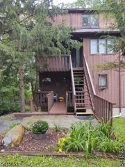 5 VILLAGE WAY D-6, Vernon Twp., NJ 07462