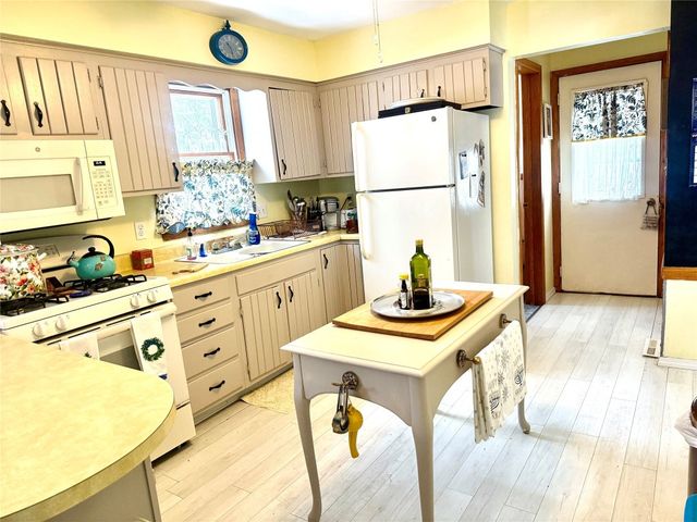 972 E 32ND Street, Erie, PA 16504