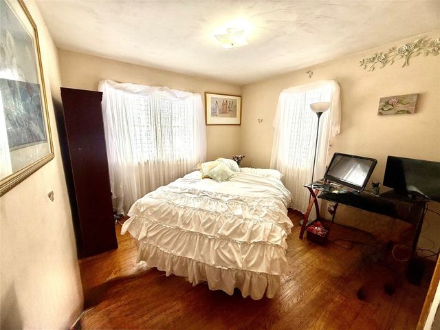 972 E 32ND Street, Erie, PA 16504