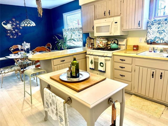 972 E 32ND Street, Erie, PA 16504