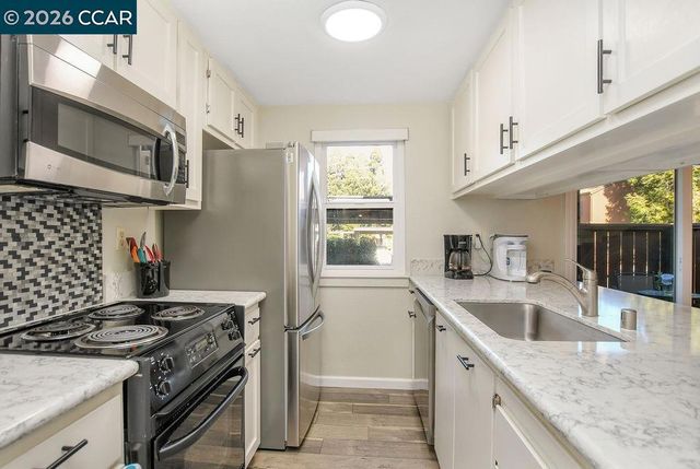 896 Camelback Place, Pleasant Hill, CA 94523