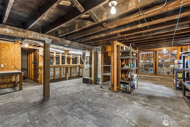 1022 Brawne Avenue NW, Olympia, WA 98502