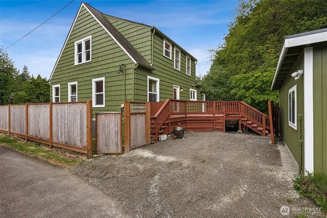 1022 Brawne Avenue NW, Olympia, WA 98502