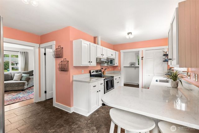 1022 Brawne Avenue NW, Olympia, WA 98502