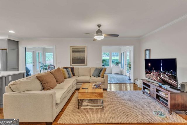 4374 Peachtree Dunwoody Road NE, Atlanta, GA 30342