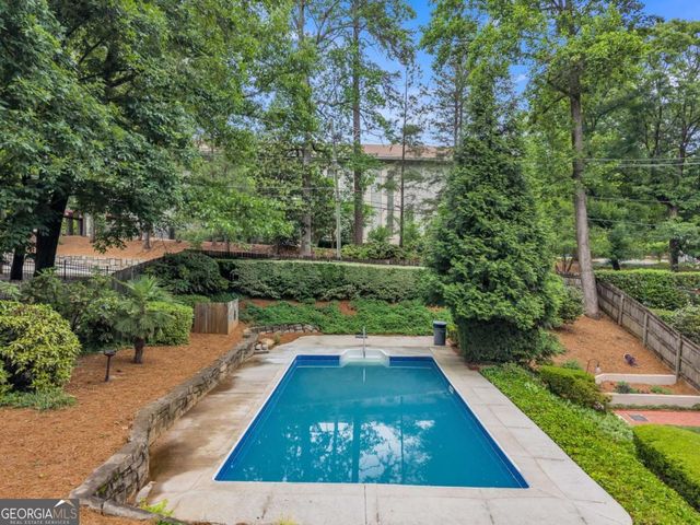 4374 Peachtree Dunwoody Road NE, Atlanta, GA 30342