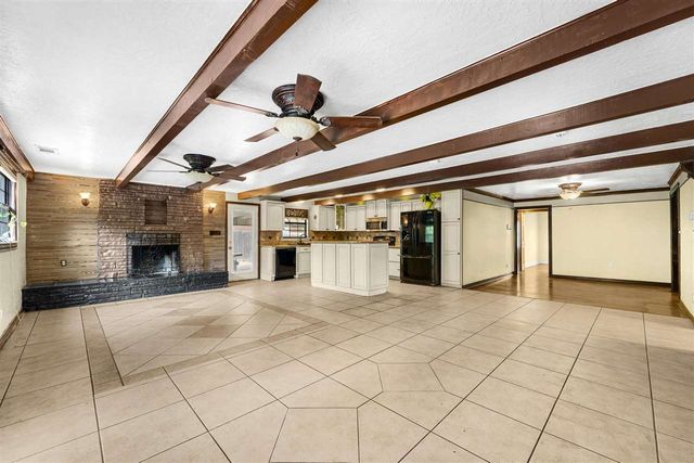 1121 NW Birch Ave, Lawton, OK 73507