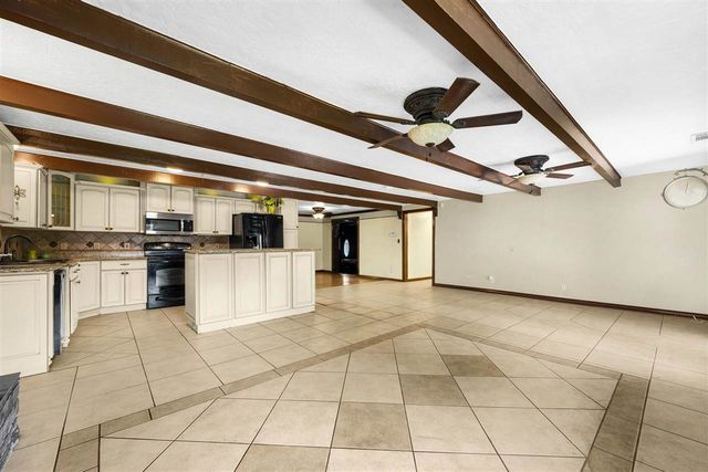 1121 NW Birch Ave, Lawton, OK 73507
