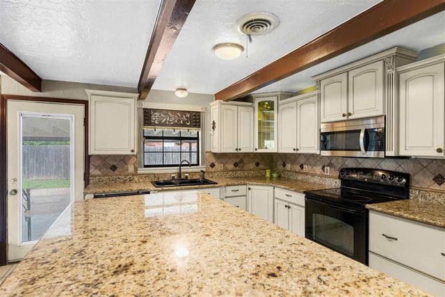 1121 NW Birch Ave, Lawton, OK 73507