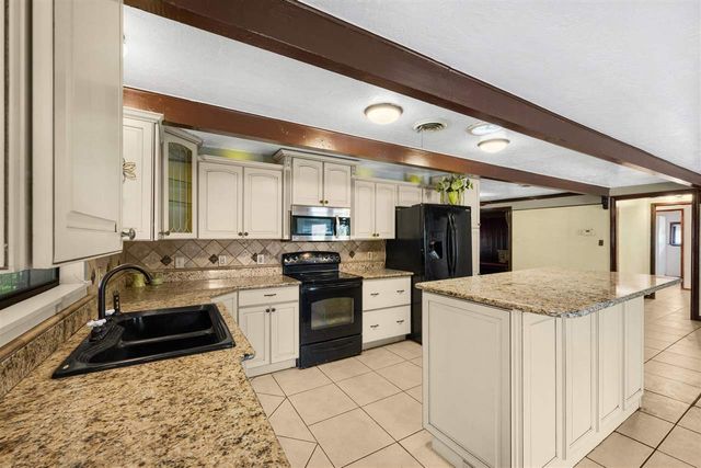 1121 NW Birch Ave, Lawton, OK 73507