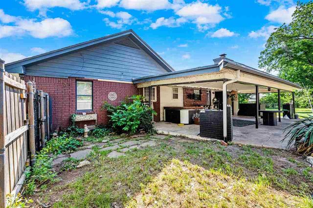 1121 NW Birch Ave, Lawton, OK 73507