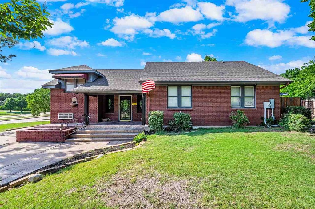 1121 NW Birch Ave, Lawton, OK 73507