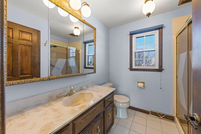 19W140 Avenue Chateaux, Oak Brook, IL 60523