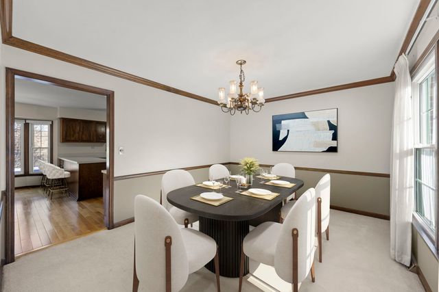 19W140 Avenue Chateaux, Oak Brook, IL 60523