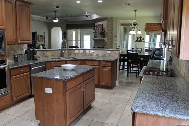 849 Santa Cruz, New Braunfels, TX 78132