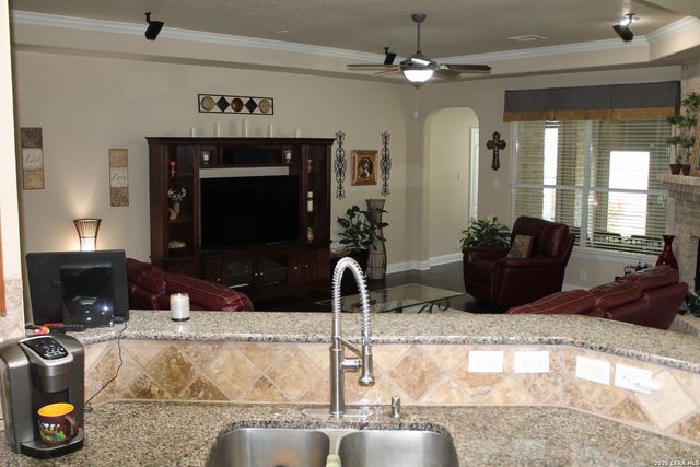 849 Santa Cruz, New Braunfels, TX 78132