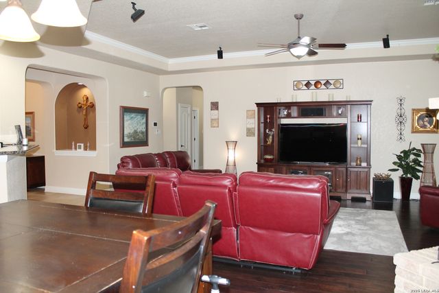 849 Santa Cruz, New Braunfels, TX 78132