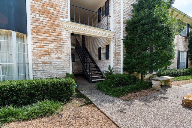 7900 Westheimer Road 216, Houston, TX 77063