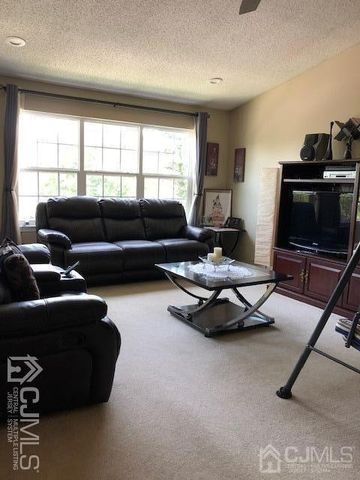 151 Gregory Lane, Franklin, NJ 08823