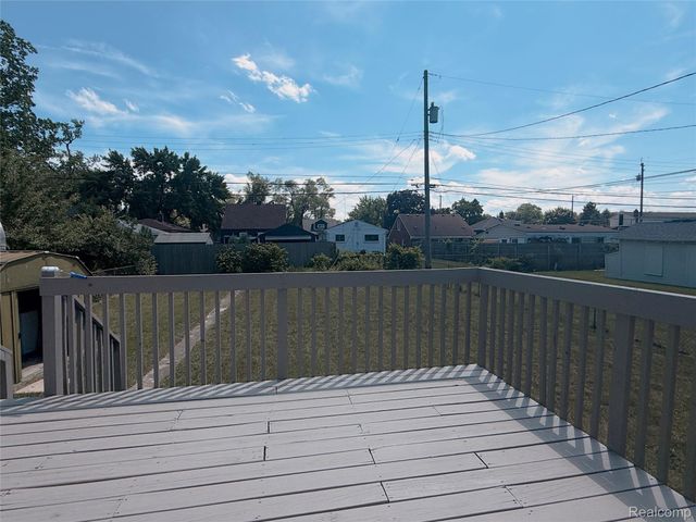 214 E Hazelhurst Street, Ferndale, MI 48220
