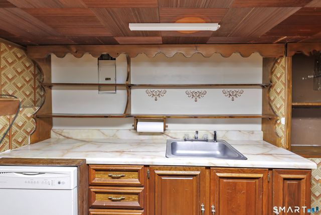 500 Barnum Ter Extension, Stratford, CT 06614