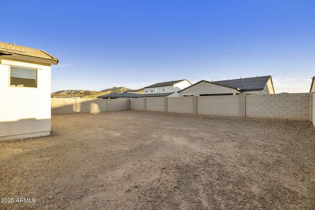 4933 W CAPISTRANO Avenue, Laveen, AZ 85339