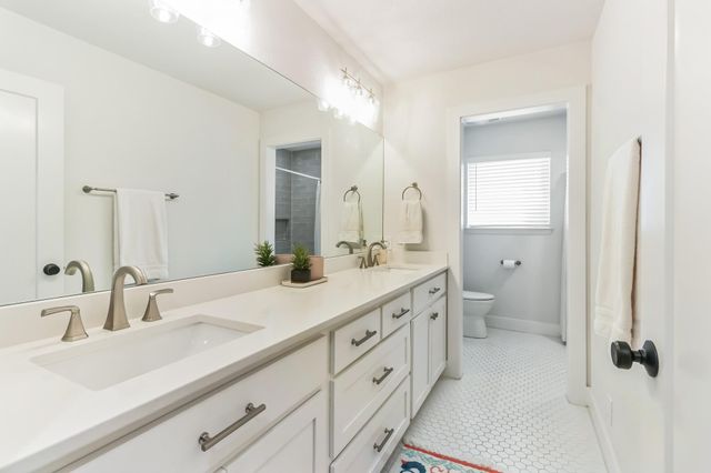 213 Clear Springs RD, Georgetown, TX 78628