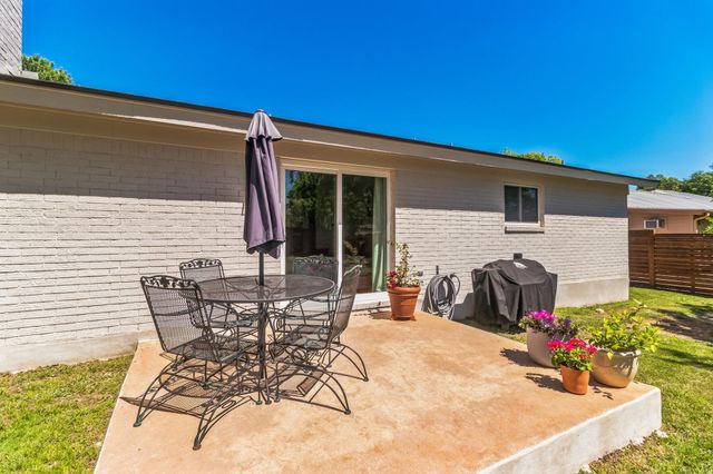 213 Clear Springs RD, Georgetown, TX 78628