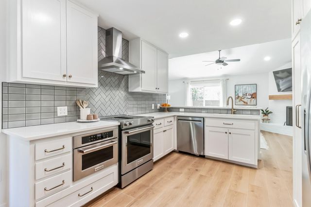 213 Clear Springs RD, Georgetown, TX 78628