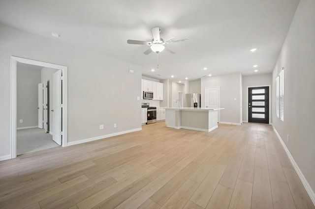 524 Clover Creek Drive, Mckinney, TX 75071