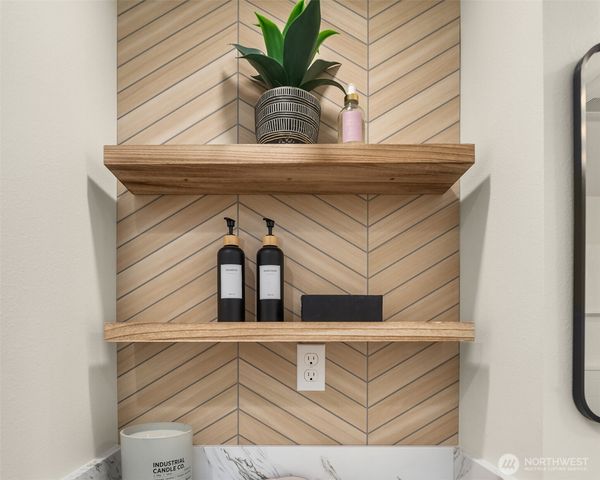 12517 22nd Avenue NE, Seattle, WA 98125