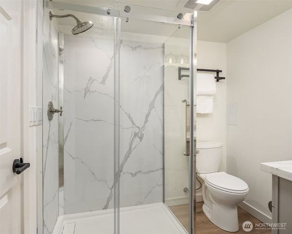 12517 22nd Avenue NE, Seattle, WA 98125