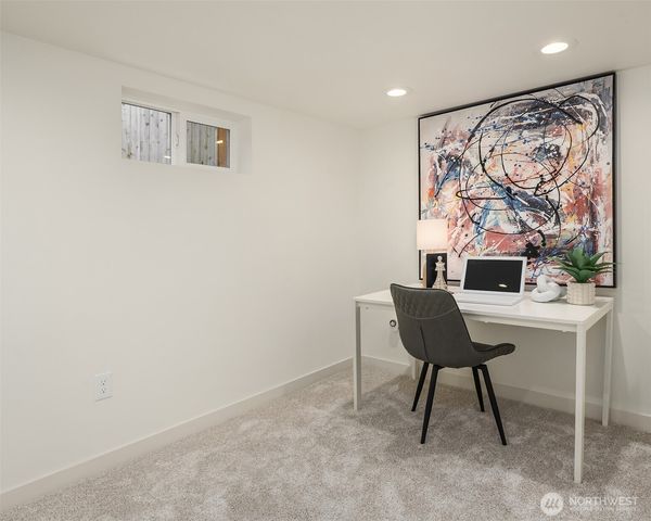 12517 22nd Avenue NE, Seattle, WA 98125